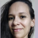 Cuidado tirar a encrustração do piso do banheiro? - por Suellen